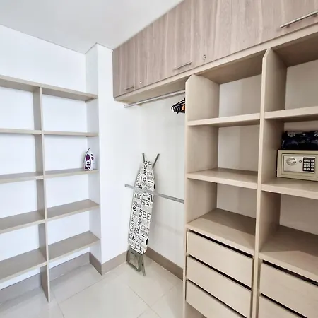 Apartamento Vista Al Mar En Bocagrande Cartagena